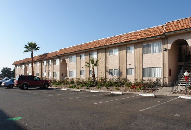 Rancho Vista Apartments in Chula Vista, CA - Building Photo - Building Photo