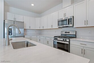 20101 Hartford Blvd in Estero, FL - Building Photo - Building Photo