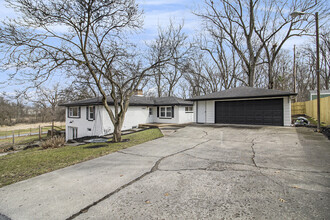 7007 W 173rd Pl in Lowell, IN - Building Photo - Building Photo