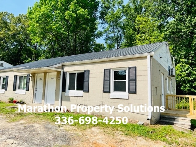 1215 Gatewood Ave, Unit 1215