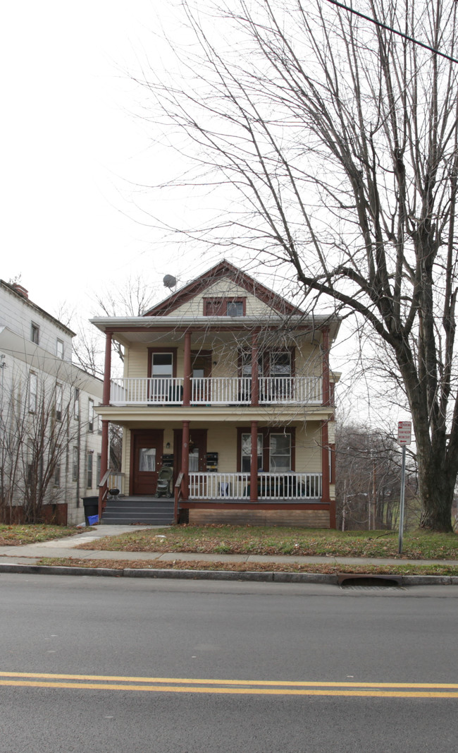 250 Pawling Ave in Troy, NY - Building Photo - Building Photo