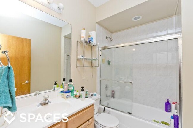 2913 N Damen Ave. in Chicago, IL - Building Photo - Building Photo