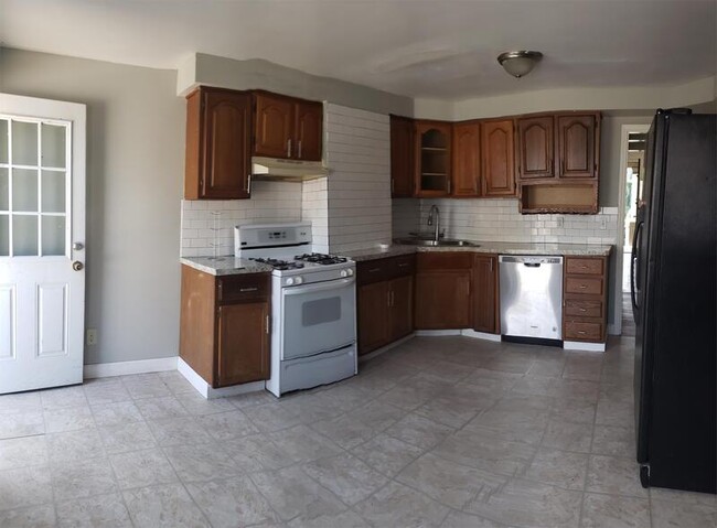 290 Lafayette Ave in Buffalo, NY - Building Photo - Building Photo