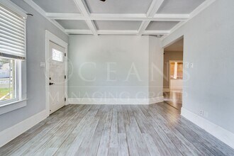 203 N Oleander Ave in Daytona Beach, FL - Building Photo - Building Photo