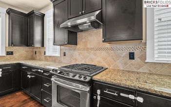 814 Mount Baker Pl NE in Renton, WA - Building Photo - Building Photo