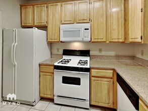 900 S Meadows Pkwy, Unit 822 in Reno, NV - Foto de edificio - Building Photo