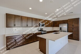 14750 W Gray Fox Trl in Surprise, AZ - Building Photo