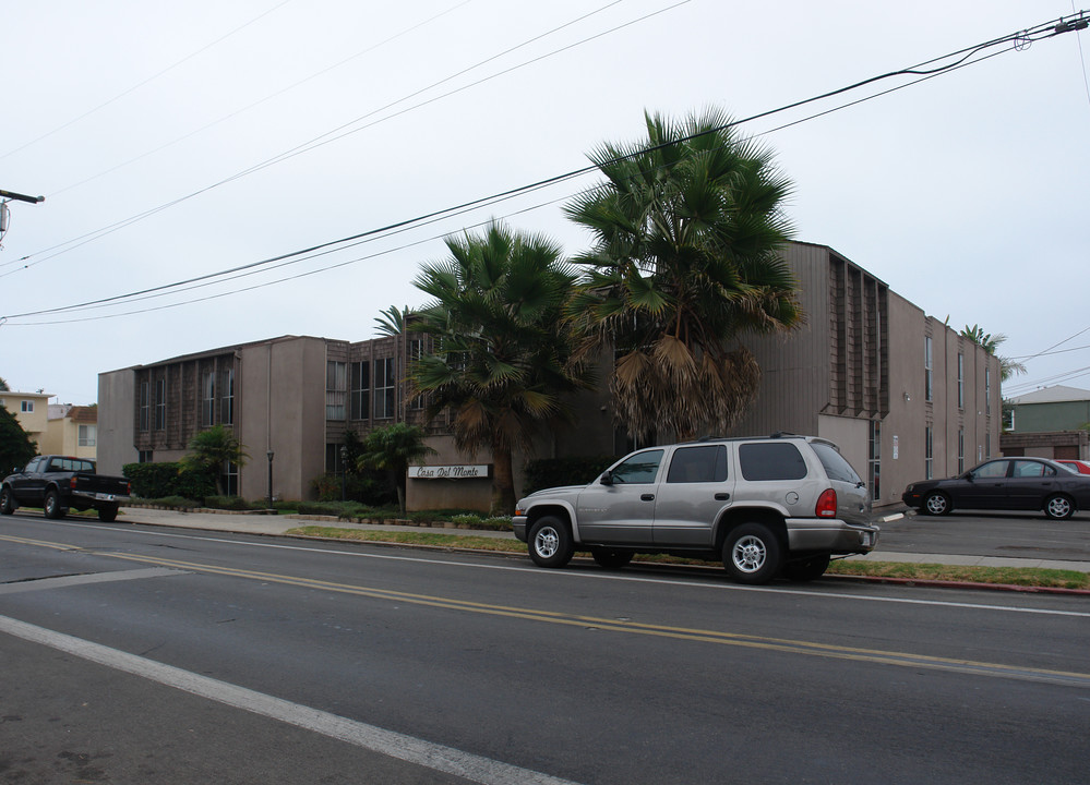 Casa Del Monte Apartments in San Diego, CA - Building Photo