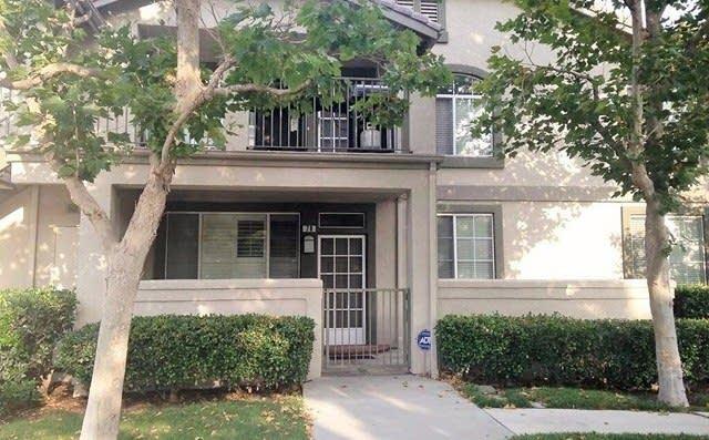 78 Chaumont Cir in Lake Forest, CA - Foto de edificio