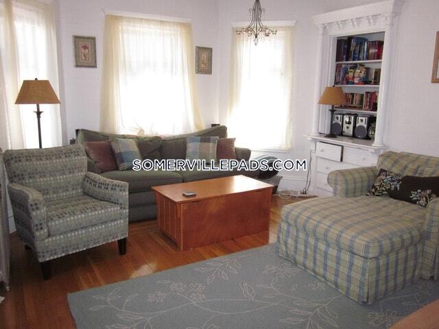 92 Powder House Blvd-Unit -1 in Somerville, MA - Building Photo - Building Photo