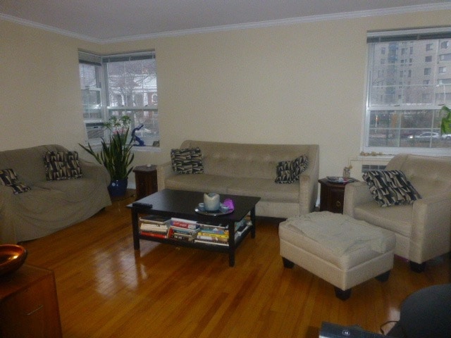 1529 Beacon St, Unit 8