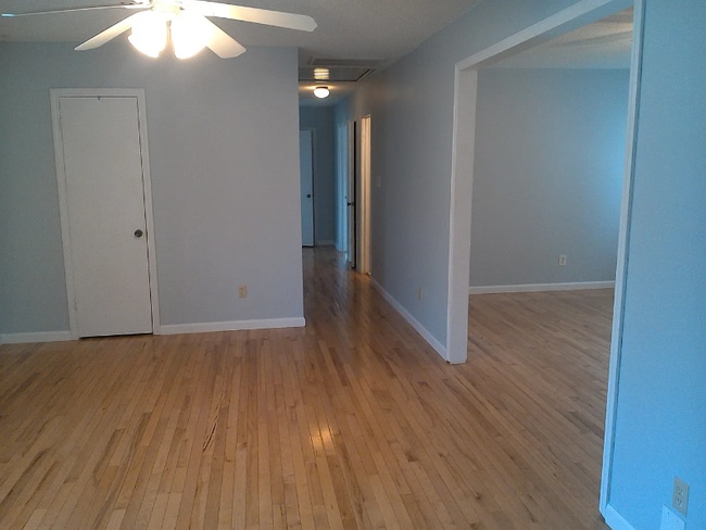 4930 Candlewyck Ln in Greenville, SC - Foto de edificio - Building Photo