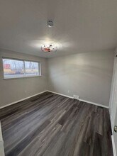 5978 Glenway Dr in Brook Park, OH - Building Photo - Building Photo