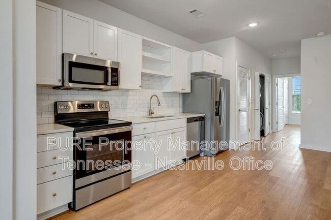 property at 600 E Trinity Ln