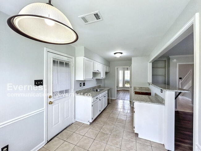 5240 Shady Ridge Dr in Memphis, TN - Building Photo - Building Photo