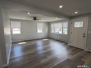 65 Roseville St in Fairfield, CT - Building Photo - Building Photo