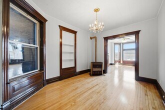 1838 S Ashland Ave in Chicago, IL - Building Photo - Building Photo