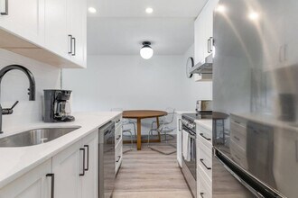 45 E 16th Ave in Vancouver, BC - Building Photo - Building Photo