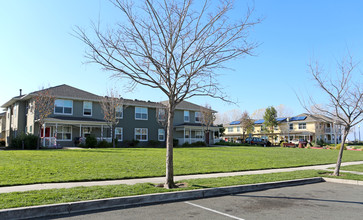 Victoria Green in Hercules, CA - Foto de edificio - Building Photo