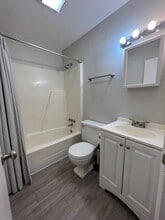 5300 May Cir, Unit A in Cross Lanes, WV - Building Photo - Building Photo