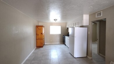 905 N Main St in Copperas Cove, TX - Building Photo - Building Photo