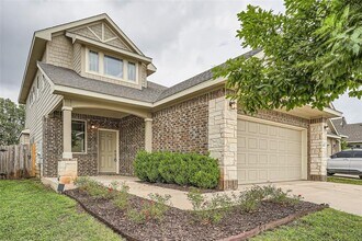 803 Stampede Rd in San Marcos, TX - Building Photo - Building Photo