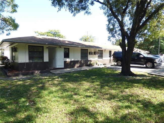 property at 522 N 19th Ave