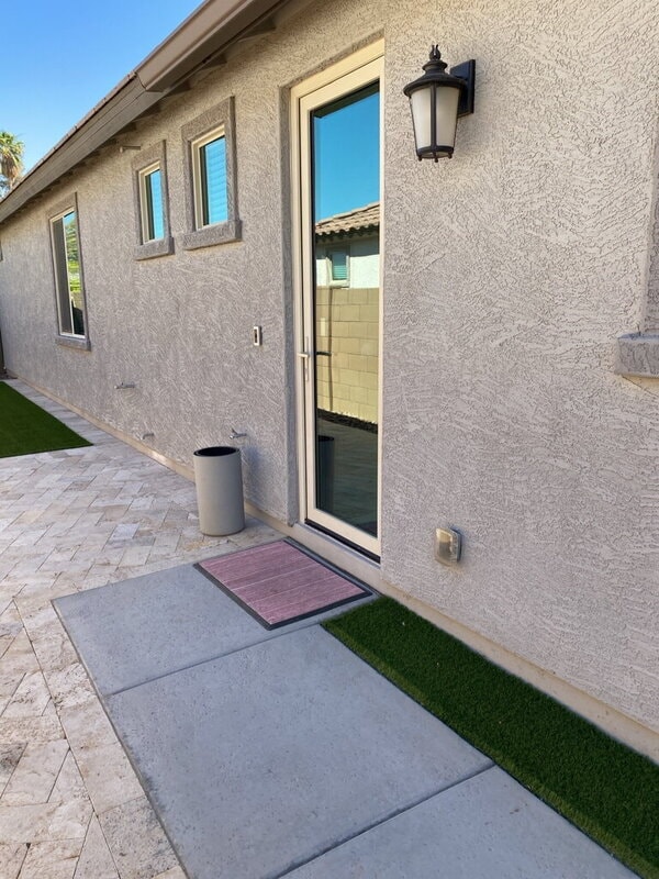 property at 2242 E Meadowview Ct
