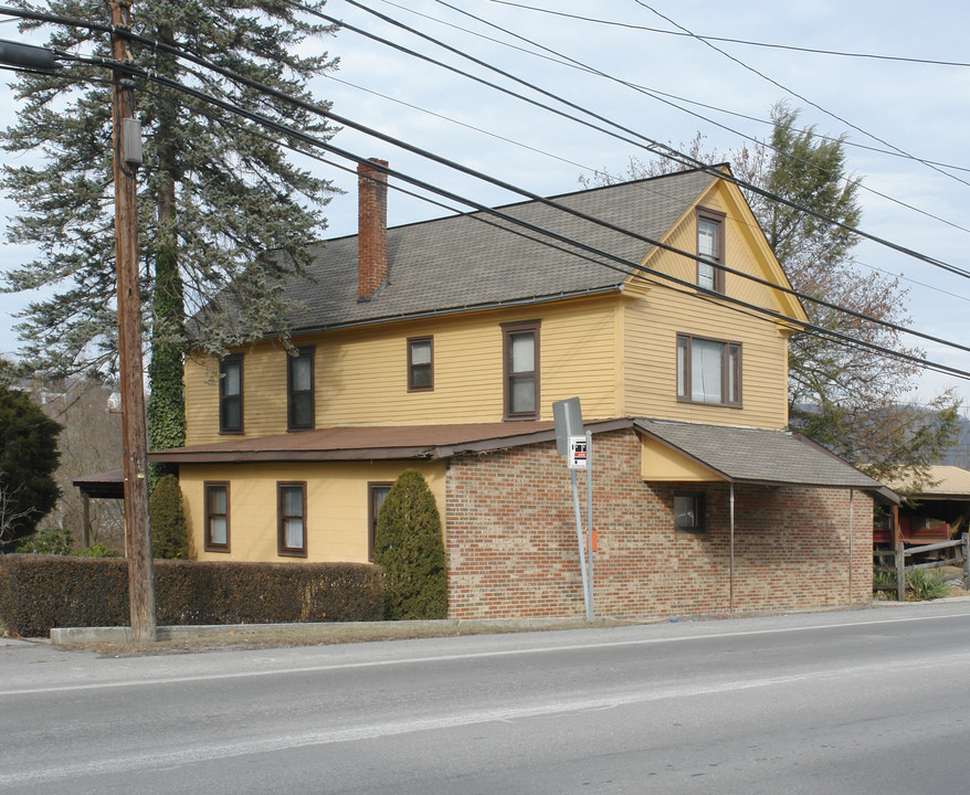 623 Willowbank St in Bellefonte, PA - Building Photo