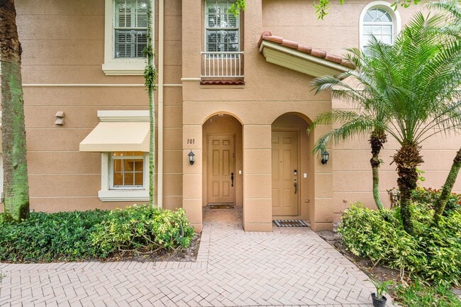 4891 Bonsai Cir in Palm Beach Gardens, FL - Building Photo - Building Photo