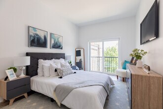 373 Communipaw Ave in Jersey City, NJ - Building Photo - Building Photo