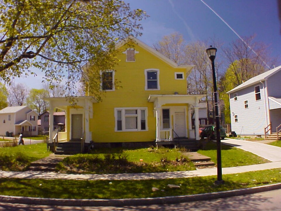 155-157-157 Fulton Ave in Rochester, NY - Building Photo