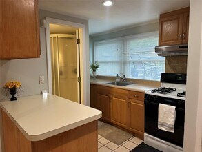 3 Partridge Ln in East Setauket, NY - Building Photo - Building Photo