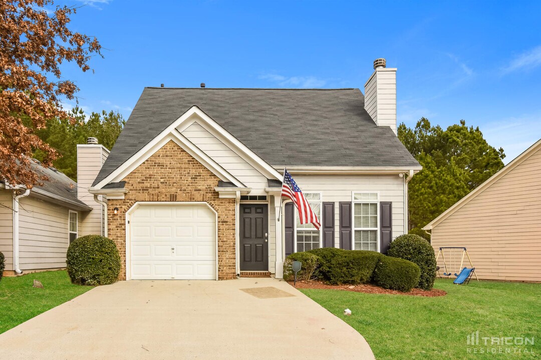 9543 Lakeview Rd in Union City, GA - Building Photo