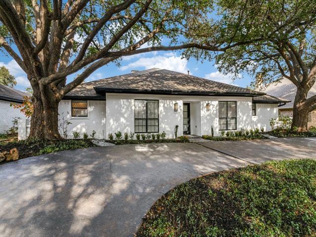 property at 6925 Deloache Ave