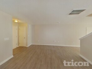 8151 Deodora Cedar Ln in Charlotte, NC - Building Photo - Building Photo