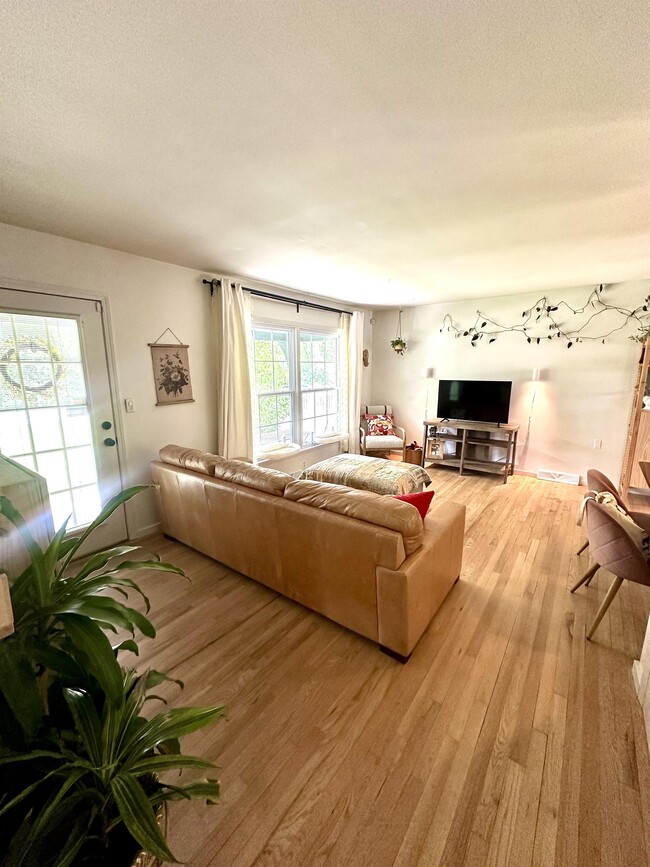 property at 302 SE 8th St