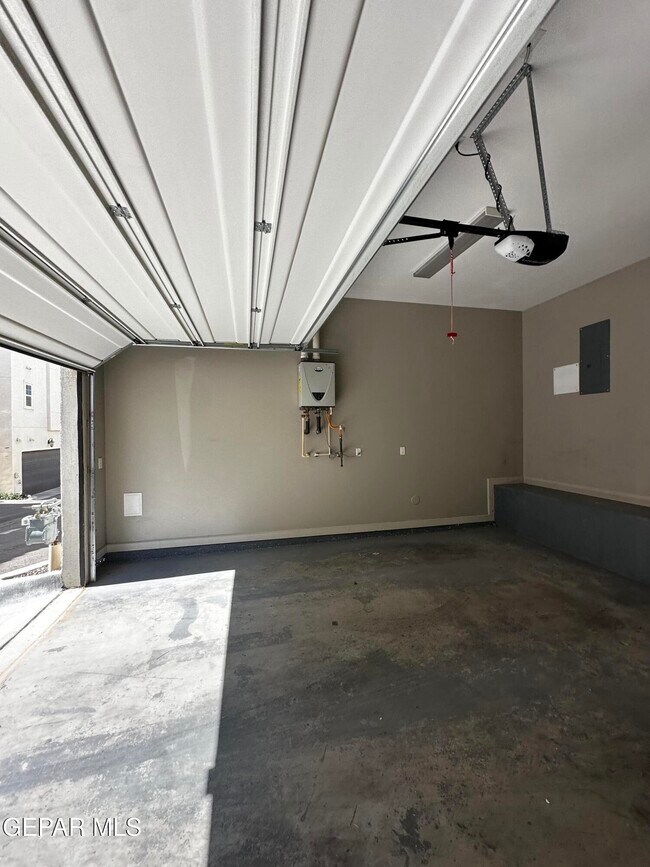 453 Vin Benicarlo Pl. in El Paso, TX - Building Photo - Building Photo
