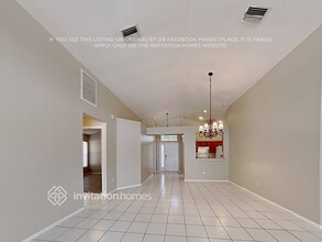 727 Bryson Loop in Lakeland, FL - Building Photo - Building Photo