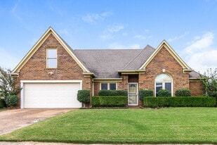 1960 Chimneyrock Blvd E in Cordova, TN - Building Photo