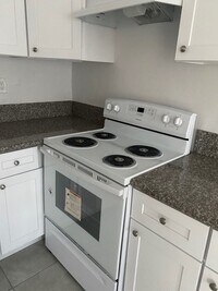 13939 Oxnard St, Unit 10 photo'