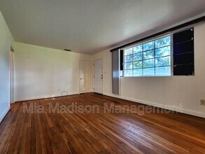102 Chippewa Dr in Savannah, GA - Building Photo - Building Photo