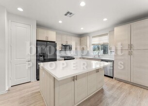 1190 Via Candelas in Oceanside, CA - Building Photo - Building Photo