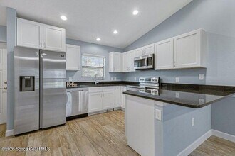 1677 Lizette St SE in Palm Bay, FL - Building Photo - Building Photo