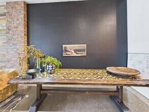 800 W 5th St in Austin, TX - Building Photo - Building Photo