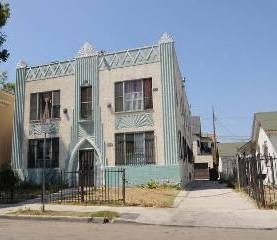 705 W 41st Dr in Los Angeles, CA - Building Photo