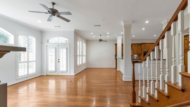 property at 14918 Plantation Oak Dr