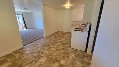 910 Manita Trail in Frazier Park, CA - Building Photo - Building Photo