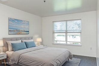 Mayfield Court Apartments in Portland, OR - Foto de edificio - Building Photo