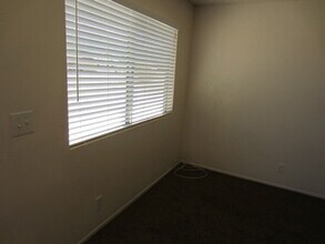 74022 Cactus Dr in Twentynine Palms, CA - Building Photo - Building Photo